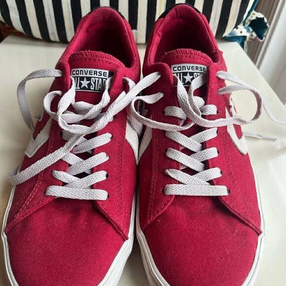Converse Men’s All-Stars Red Canvas - Picture 2 of 8